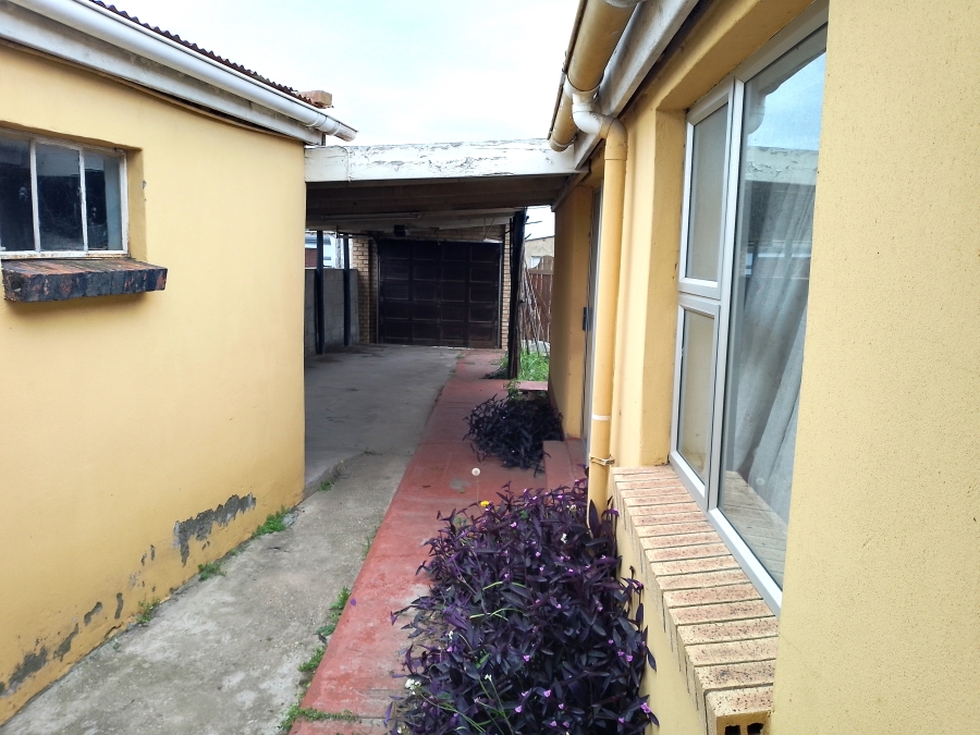 2 Bedroom Property for Sale in New Brighton Eastern Cape